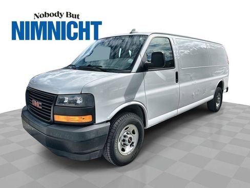 Used 2022 GMC Savana 3500 Work Van w/ Driver Convenience Package image 1