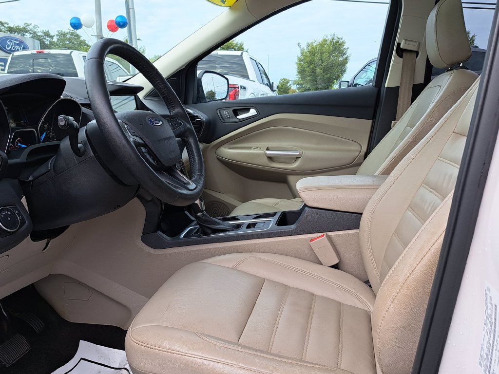 Used 2018 Ford Escape Titanium w/ Ford Safe & Smart Package FWD image 13