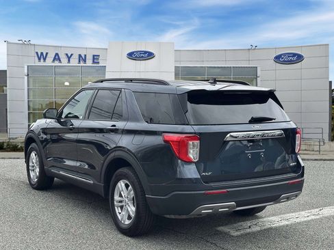 Certified 2022 Ford Explorer XLT w/ Equipment Group 202A AWD/4WD image 4