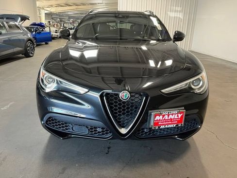 Used 2022 Alfa Romeo Stelvio Ti AWD/4WD image 8
