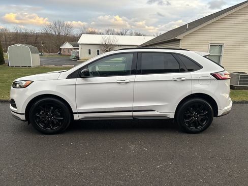 Used 2022 Ford Edge SE w/ Black Appearance Package image 7