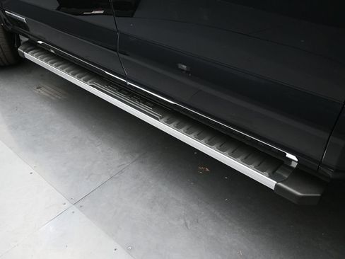 New 2025 Ford F150 Lariat w/ Equipment Group 502A High image 11