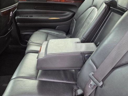 Used 2019 Lincoln MKT Livery image 38