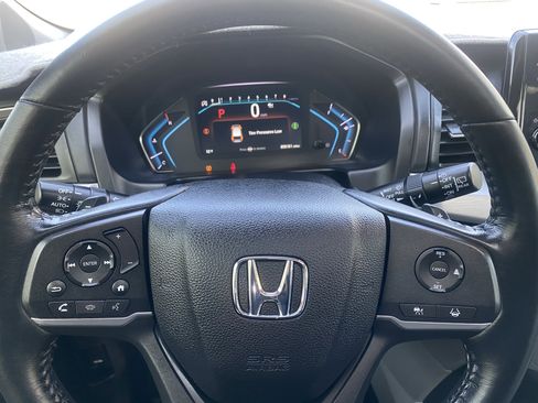 Used 2024 Honda Odyssey EX-L image 16