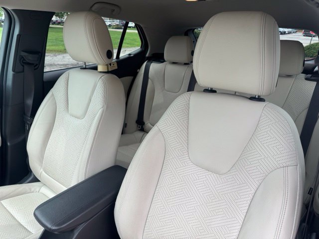 Used 2020 Buick Encore GX Essence w/ Advanced Technology Package AWD/4WD image 18