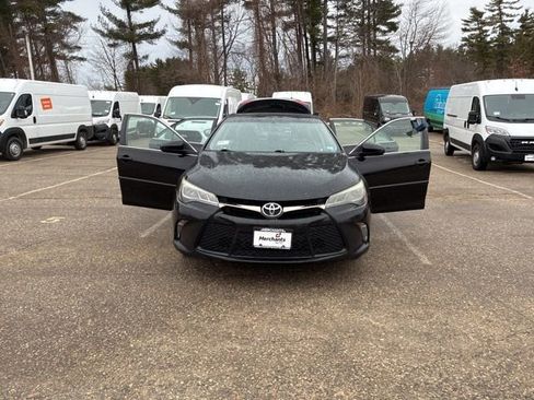 Used 2015 Toyota Camry XSE image 16