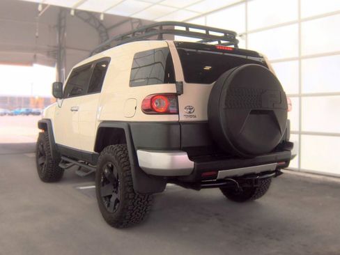 Used 2012 Toyota FJ Cruiser 4WD w/ Upgrade Pkg image 6
