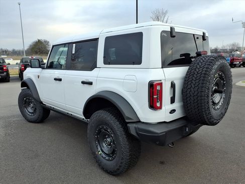 New 2025 Ford Bronco Badlands image 5