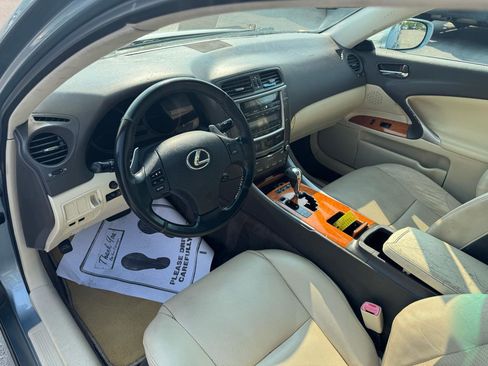 Used 2009 Lexus IS 250 RWD image 16