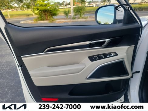 Certified 2025 Kia Telluride S FWD image 25