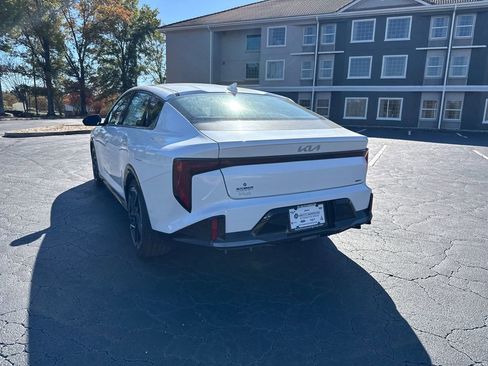 New 2025 Kia K4 GT-Line image 5
