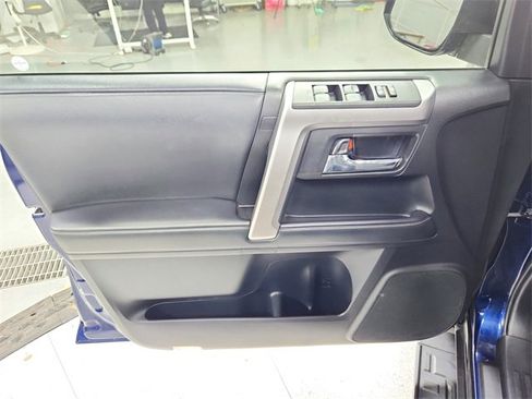 Used 2021 Toyota 4Runner SR5 Premium image 31