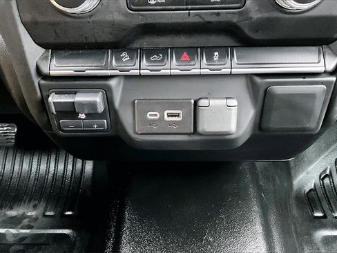 Used 2022 GMC Sierra 2500 Pro w/ Convenience Package image 33