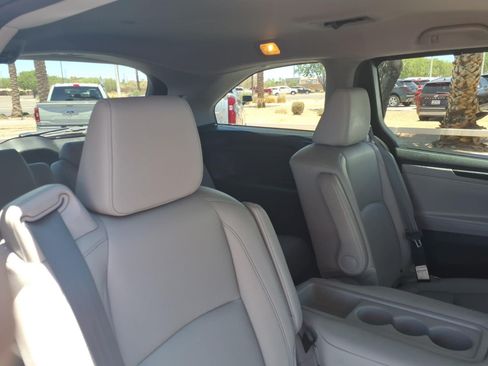 Used 2023 Honda Odyssey EX-L image 15
