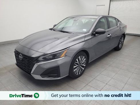 Used 2025 Nissan Altima 2.5 SV FWD image 1