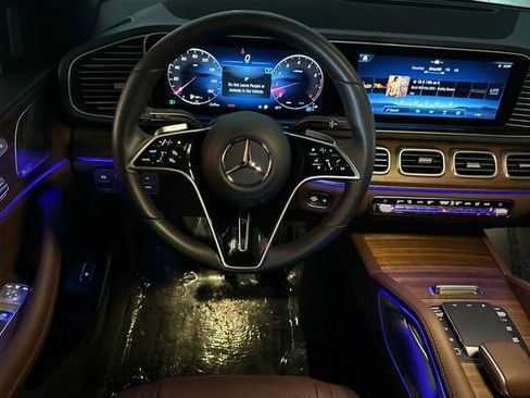 Certified 2025 Mercedes-Benz GLE 350 4MATIC image 17