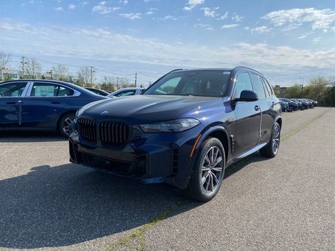 New 2026 BMW X5 M60i AWD/4WD image 1