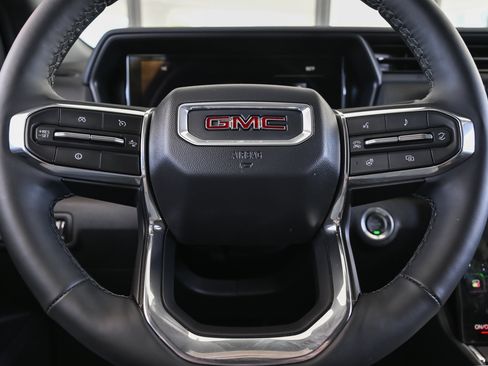 Used 2026 GMC Terrain Elevation image 22