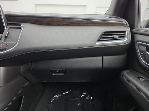 Used 2024 Chevrolet Tahoe Premier w/ Premium Package image 47