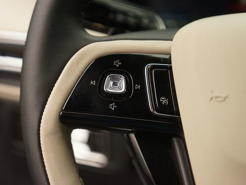 Used 2026 Lincoln Corsair Premiere AWD/4WD image 22