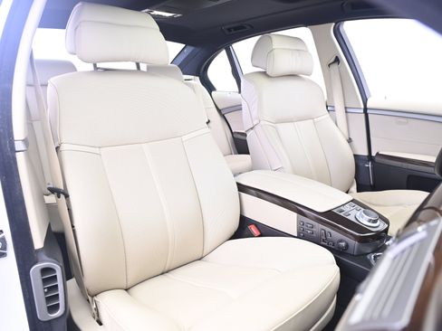 Used 2007 BMW 750Li RWD image 24