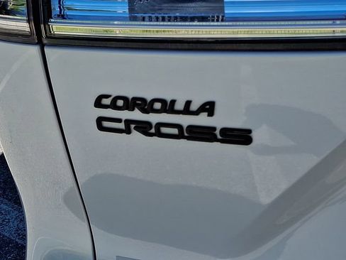 Certified 2025 Toyota Corolla Cross LE w/ Moonroof Package AWD/4WD image 29