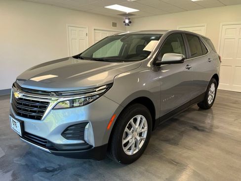 Used 2024 Chevrolet Equinox LT AWD/4WD image 4