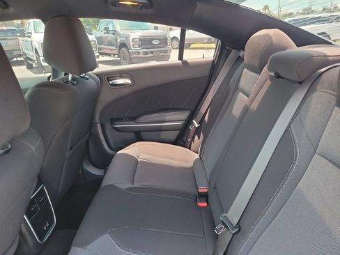 Used 2020 Dodge Charger SXT RWD image 13