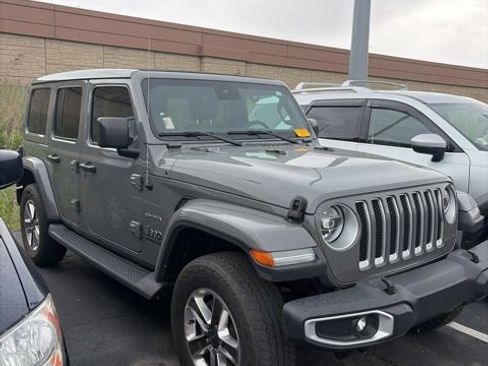 Used 2020 Jeep Wrangler Unlimited Sahara AWD/4WD image 2
