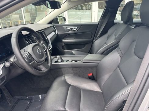 Used 2024 Volvo S60 B5 Core image 16