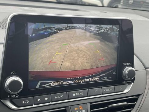 New 2025 Nissan Altima 2.5 SV image 25