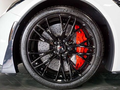 Used 2017 Chevrolet Corvette Z06 w/ Z07 Performance Package image 47