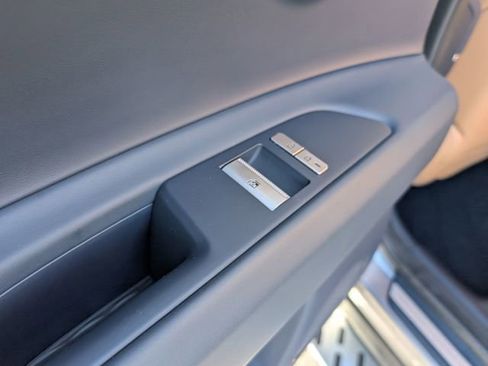 Used 2022 Genesis GV80 3.5T Advanced + image 11