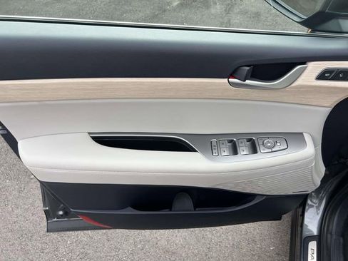 Used 2023 Hyundai Palisade Limited image 17