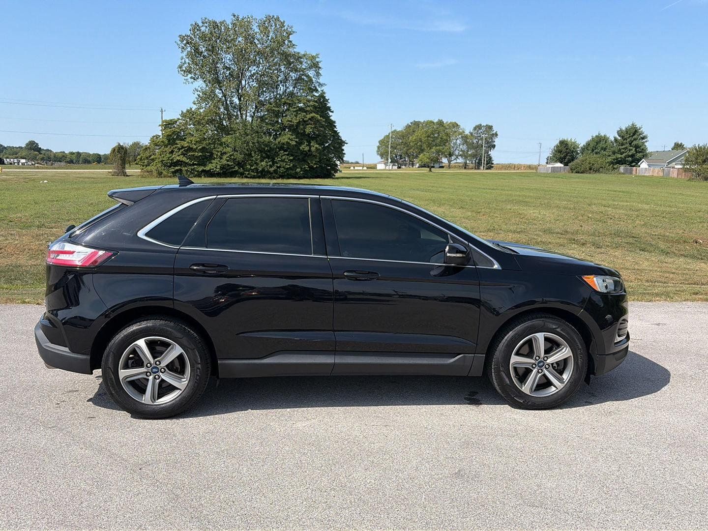 Used 2019 Ford Edge SEL w/ Equipment Group 201A AWD/4WD image 6