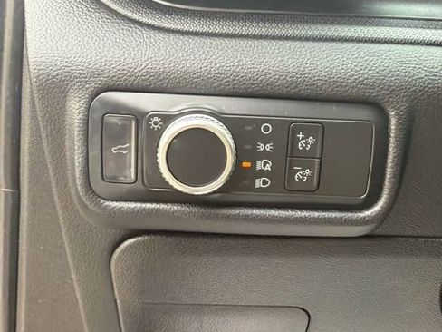 Used 2021 Ford Explorer 2WD image 23