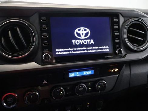 Used 2023 Toyota Tacoma TRD Sport AWD/4WD image 19