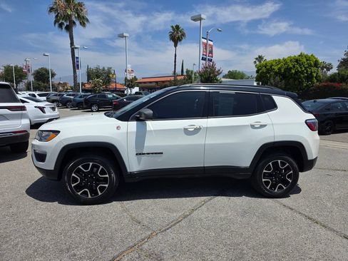 Used 2020 Jeep Compass Trailhawk AWD/4WD image 9