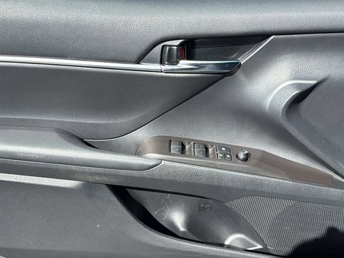 Used 2024 Toyota Camry SE FWD image 19