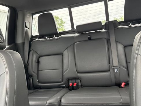 Used 2024 GMC Sierra 1500 SLT w/ SLT Premium Plus Package AWD/4WD image 9
