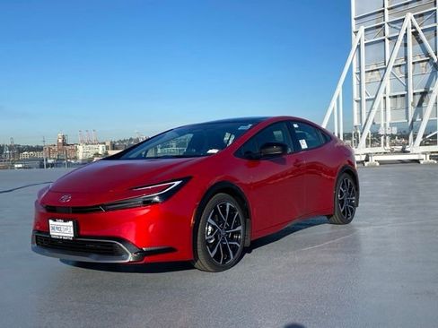 New 2026 Toyota Prius Plug-In Hybrid FWD image 5