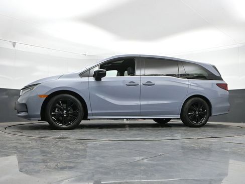 Used 2023 Honda Odyssey Sport image 46
