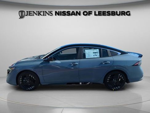 New 2026 Nissan Sentra SR w/ Floor Mat Package FWD image 7