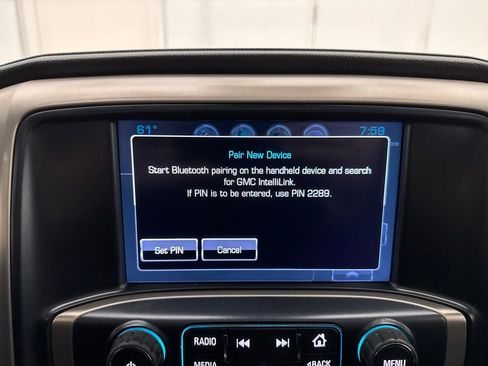Used 2017 GMC Sierra 2500 Denali w/ Duramax Plus Package AWD/4WD image 30