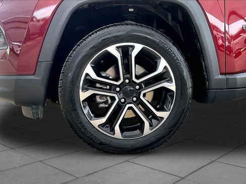 Used 2022 Jeep Compass Limited w/ Sun and Sound Group AWD/4WD image 11