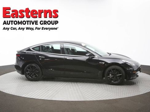 Used 2019 Tesla Model 3 Standard Range image 42