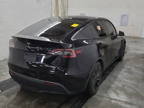 Used 2023 Tesla Model Y Performance AWD/4WD image 4