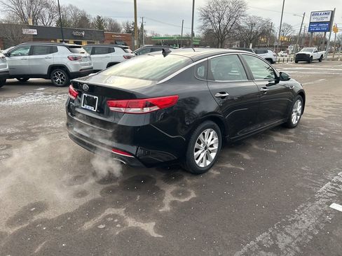 Used 2018 Kia Optima LX w/ Convenience Package image 5
