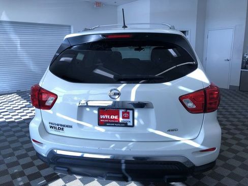 Used 2017 Nissan Pathfinder S image 14