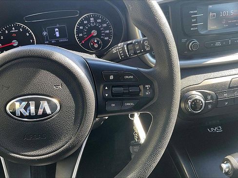 Used 2016 Kia Sorento AWD image 12